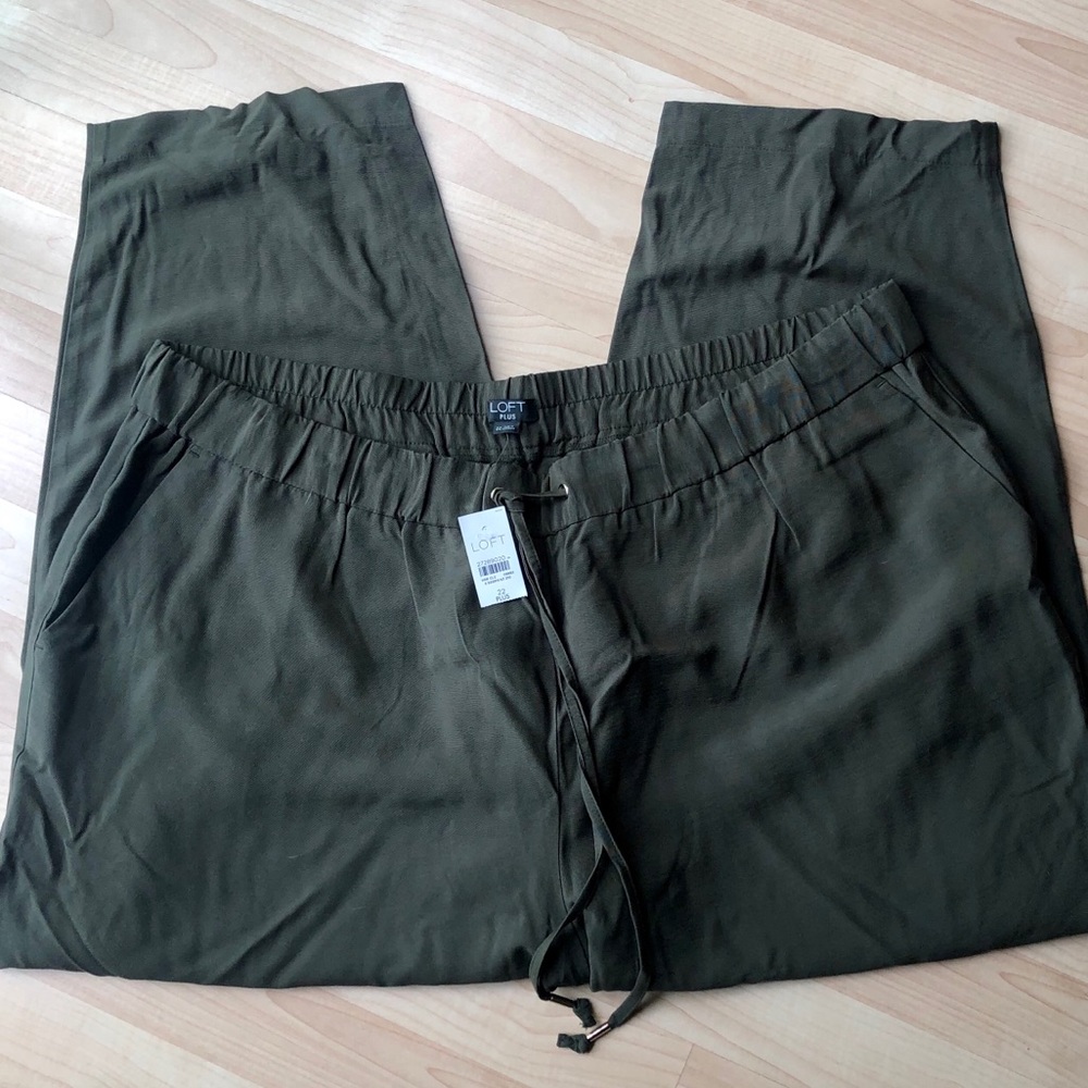 NWT LOFT Army Green Joggers 22 Plus